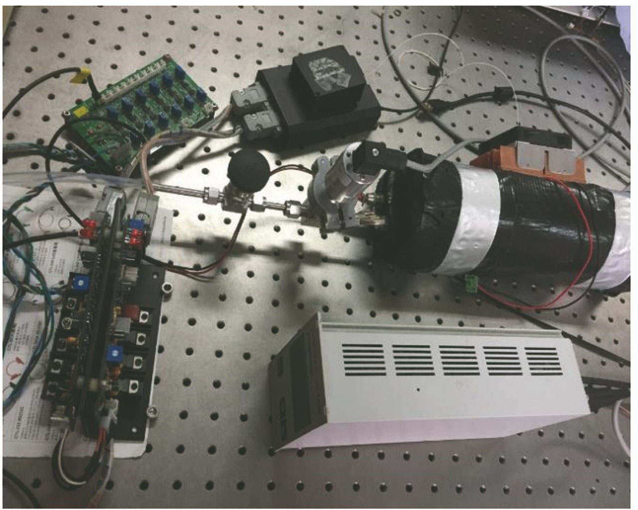 Picture of experimental device for laser absorption spectroscopy
